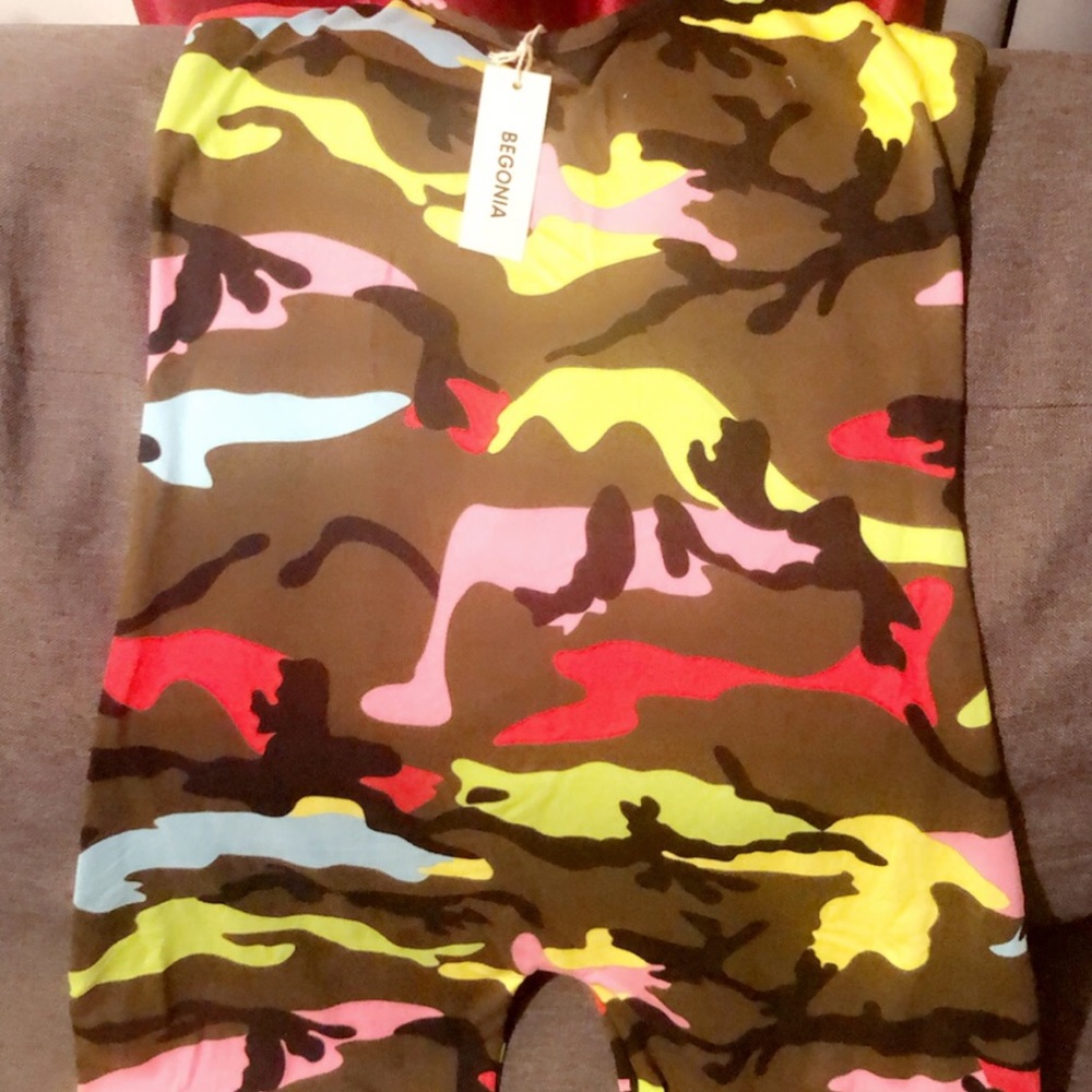 One piece multicolor shorts
